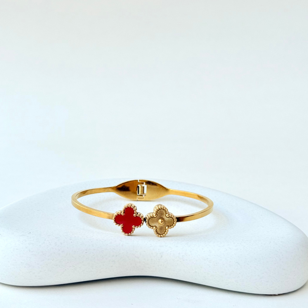 DOUBLE CLOVER BANGLE