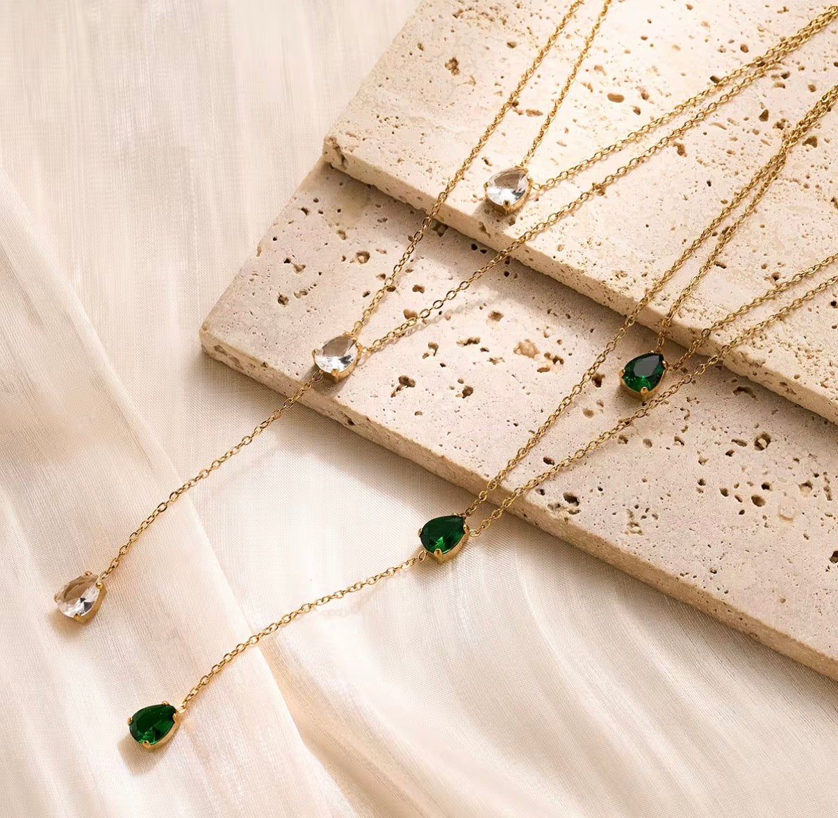 LONG SEXY WHITE PENDANT NECKLACE