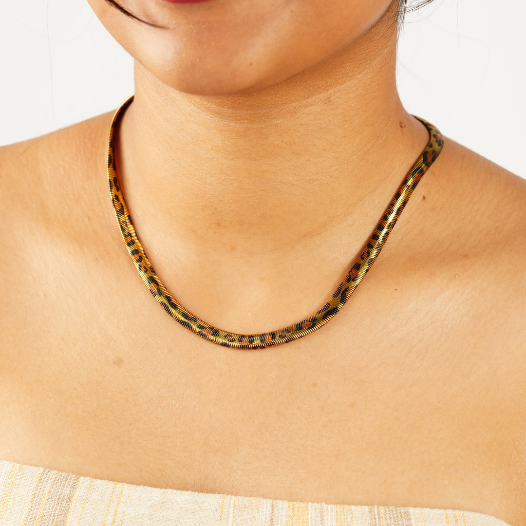 LEOPARD PATTERN SNAKE NECKLACE(GOLD)