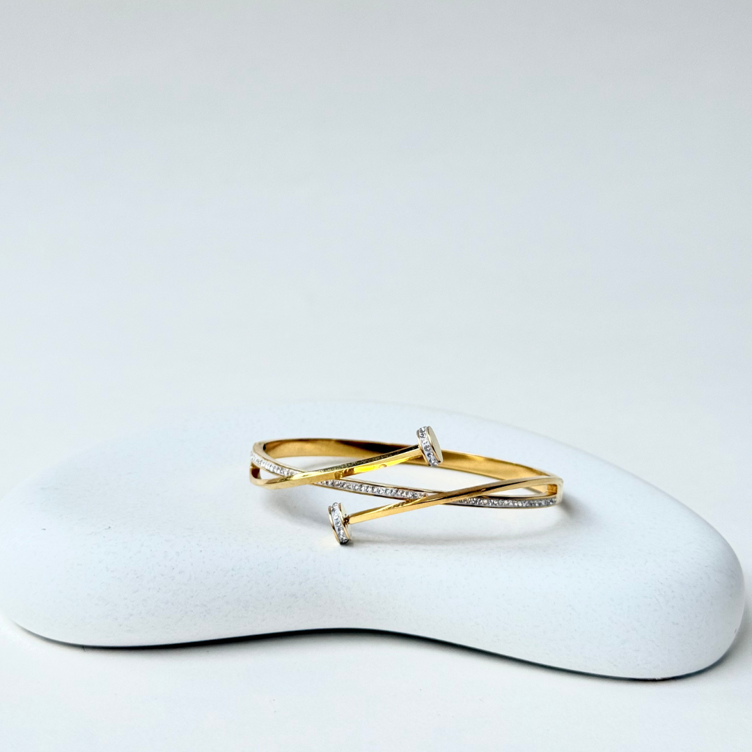 RHINESTONES NAIL HEAD CROSS BANGLE