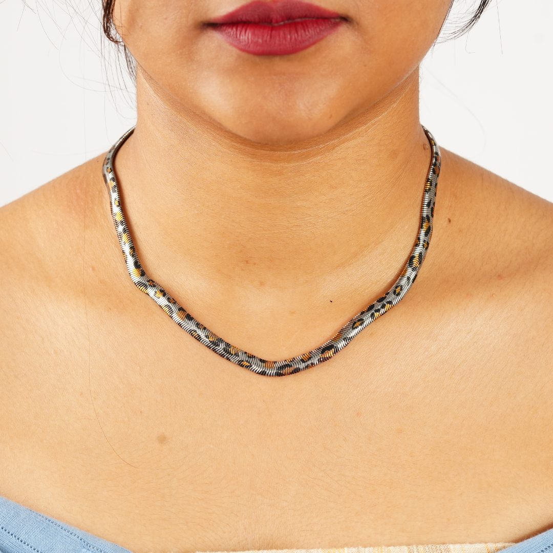 LEOPARD PATTERN SNAKE NECKLACE (STEEL)