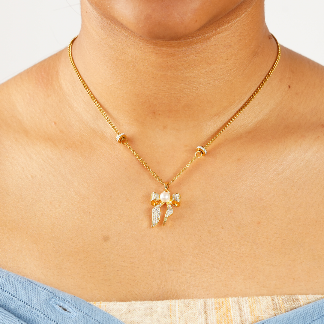 BOW NECKLACE
