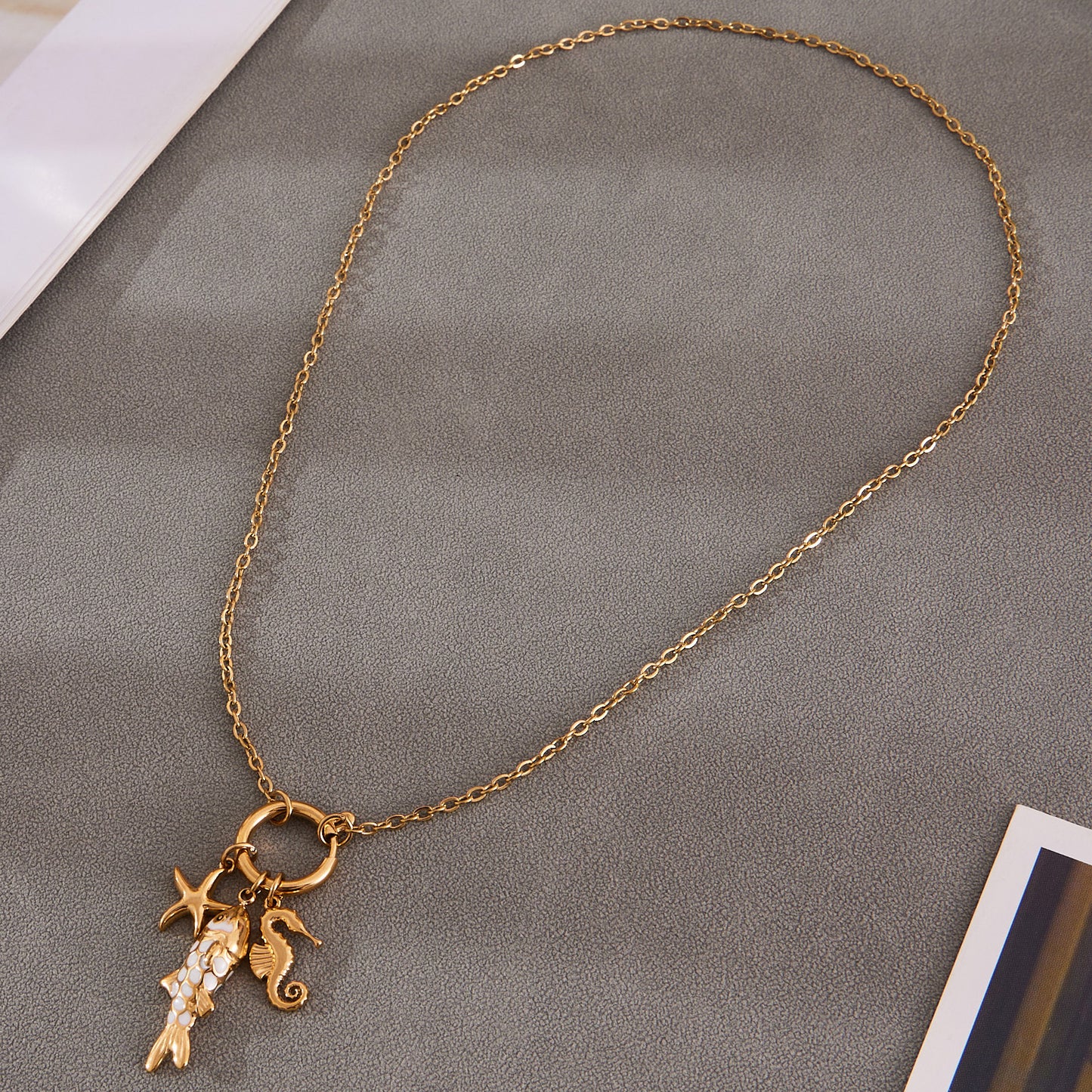 FISH PENDANT NECKLACE