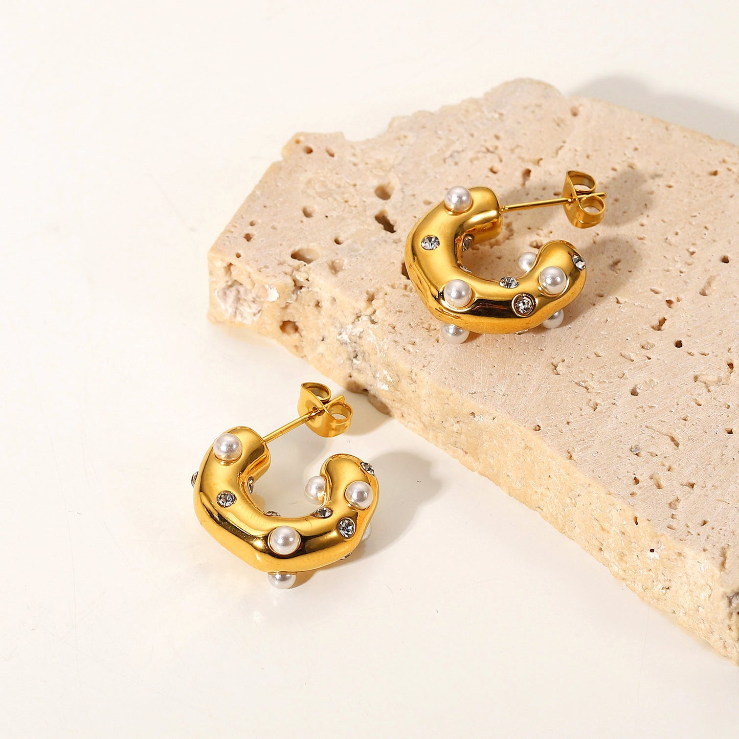 RHINESTONE PEARL C SHAPE EAR STUDS