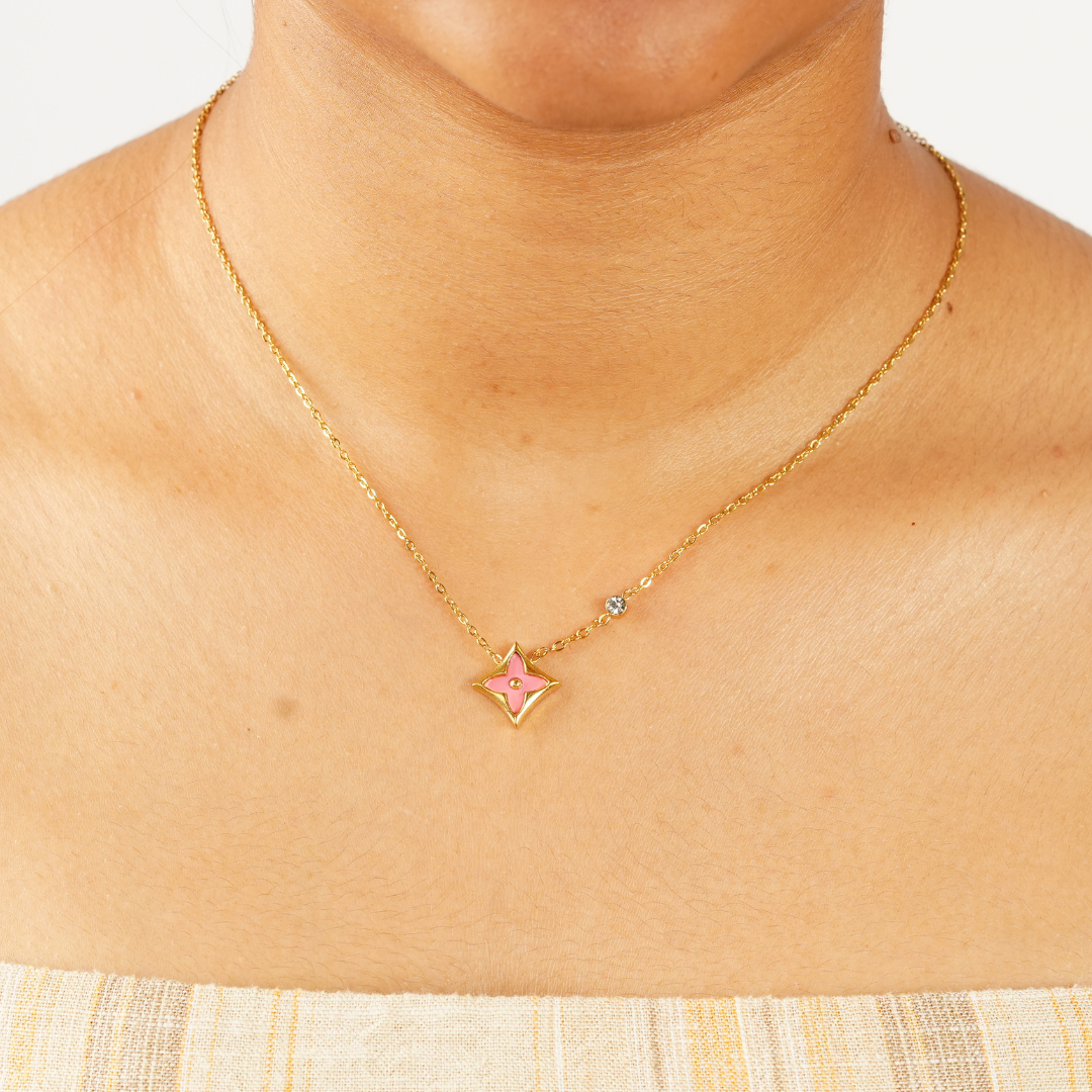 ELEGANT NECKLACE