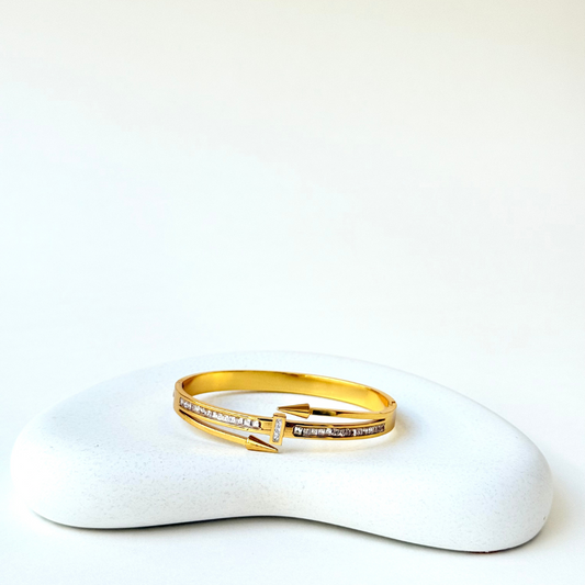 CLASSIC RHINESTONES BANGLE