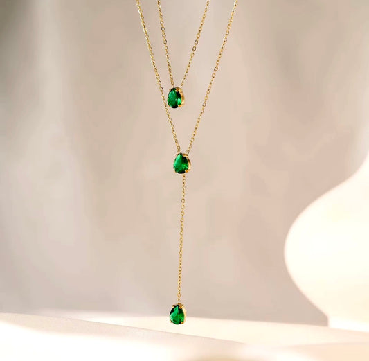 LONG SEXY GREEN PENDANT NECKLACE