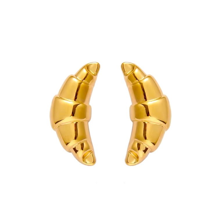 GOLDEN CROISSANT STUDS