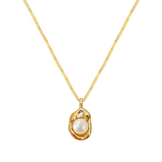 ELEGANT PEARL NECKLACE