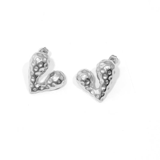 CLASSIC HEART EAR STUD (SILVER)