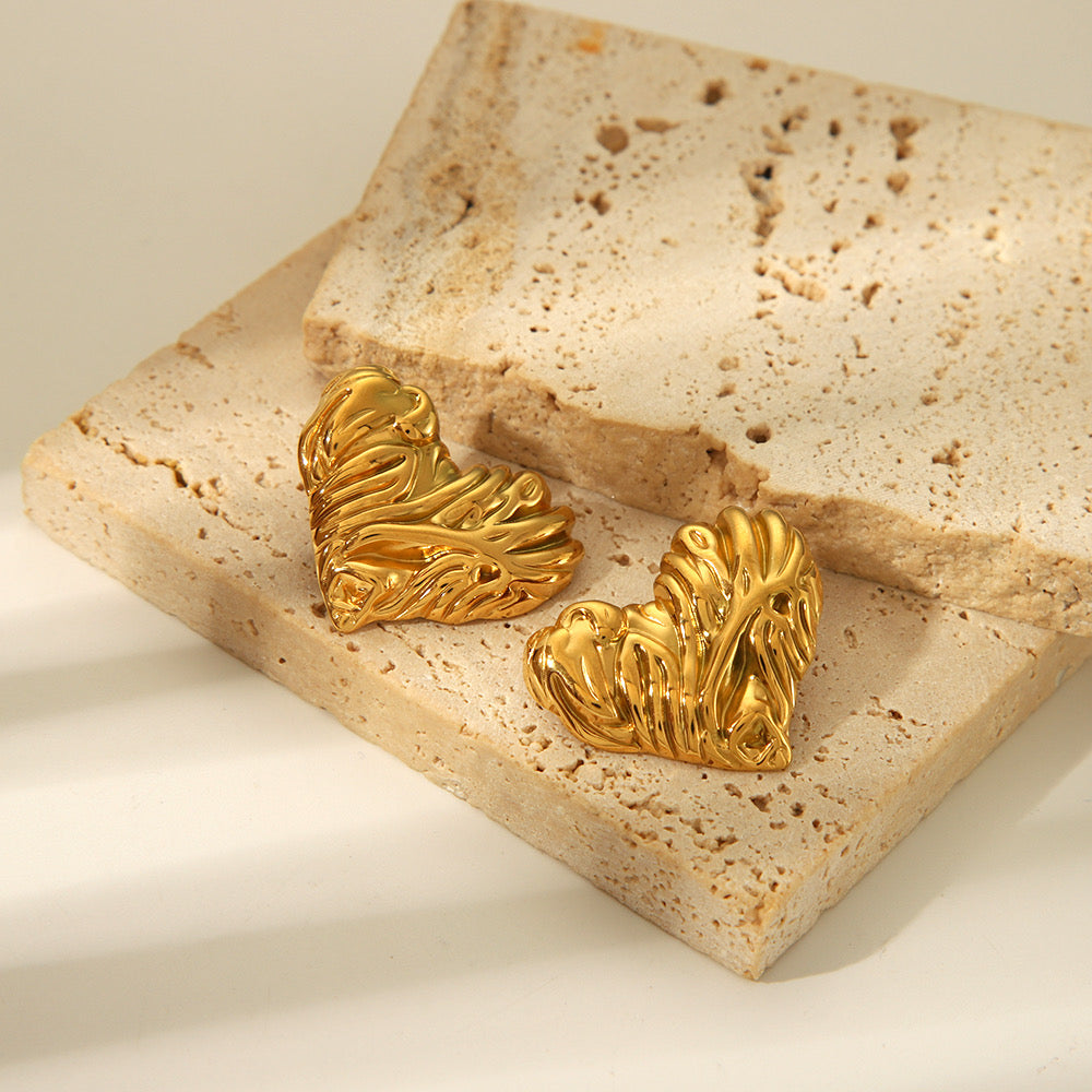 TEXTURE HEART EARRINGS